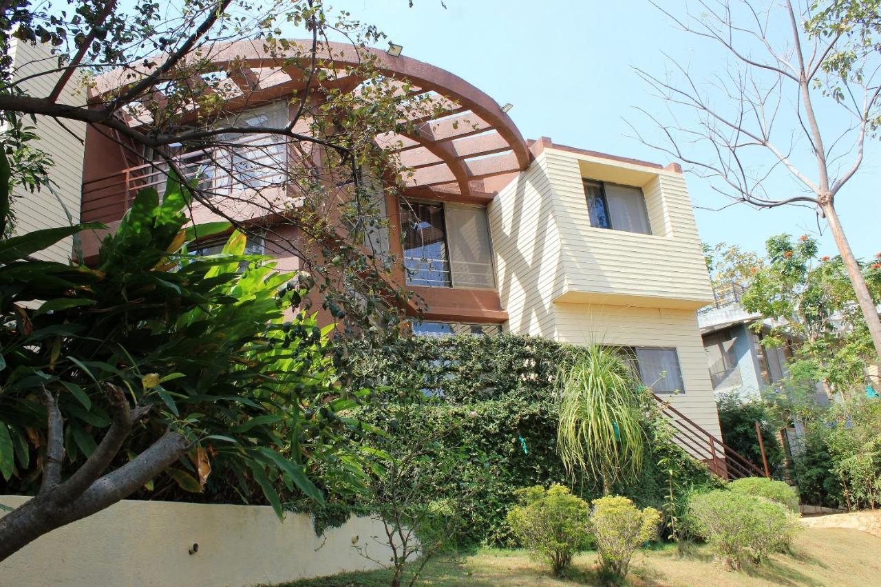 Karjat Villa Bagian luar foto