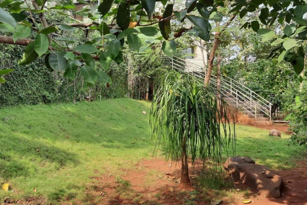 Karjat Villa Bagian luar foto
