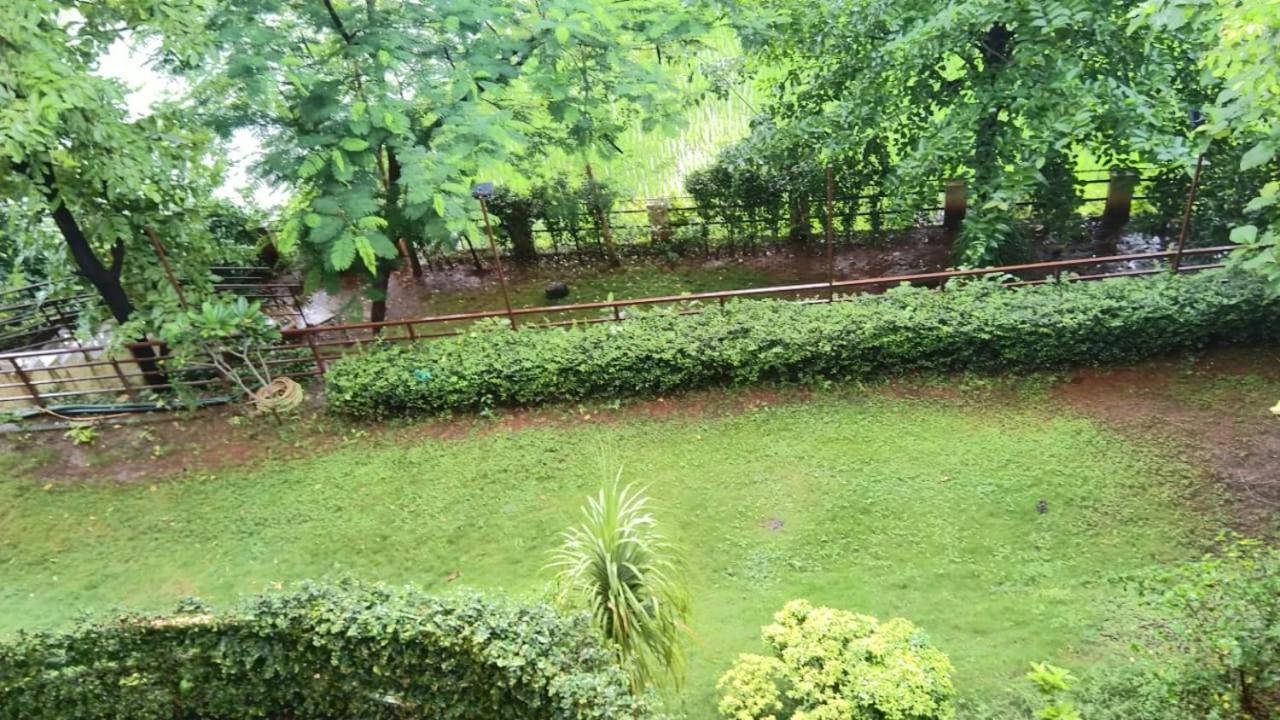 Karjat Villa Bagian luar foto