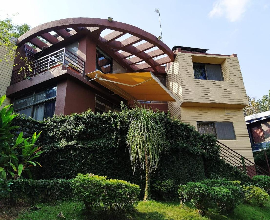 Karjat Villa Bagian luar foto