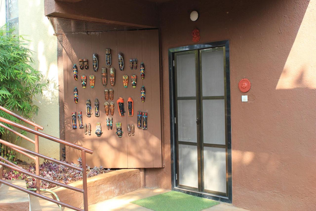Karjat Villa Bagian luar foto