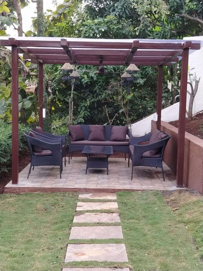 Karjat Villa Bagian luar foto
