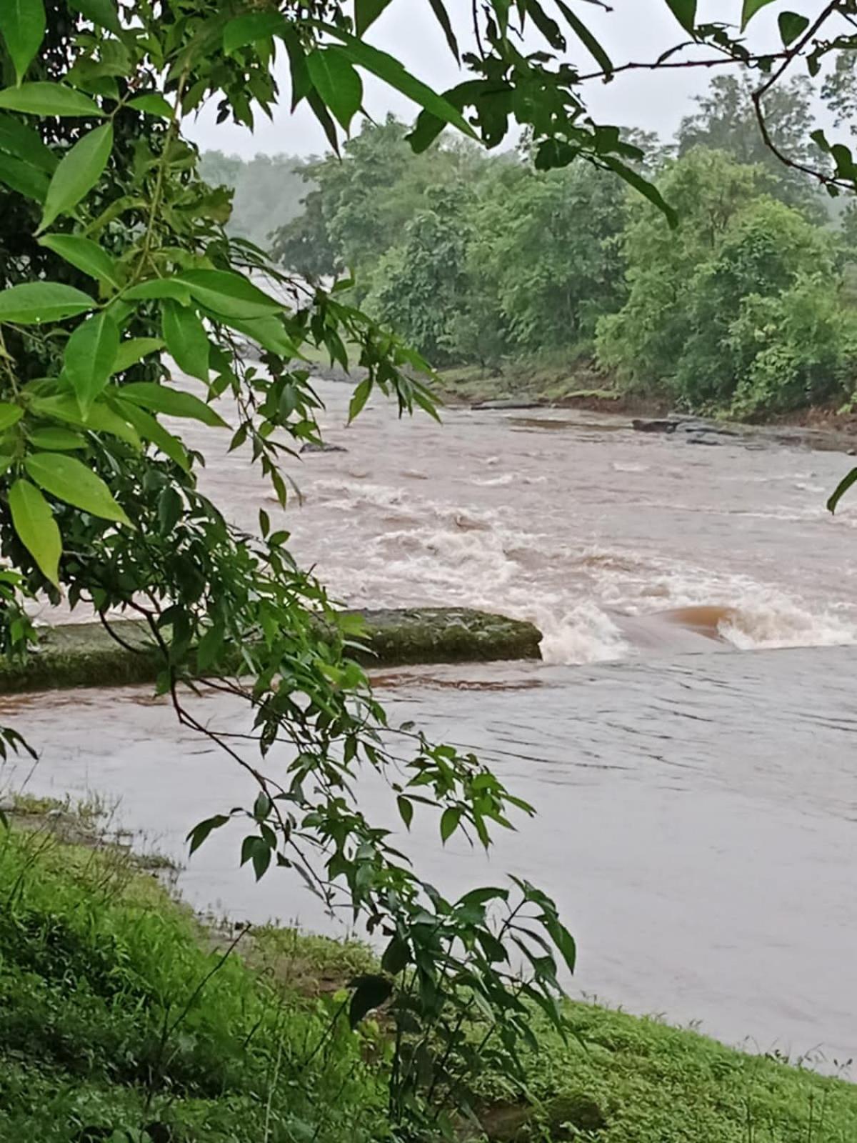 Karjat Villa Bagian luar foto